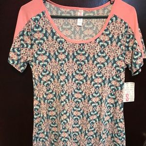 LulaRoe Classic Tee Shirt